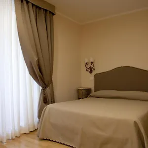 Residenza Dei Gracchi Pensjonat