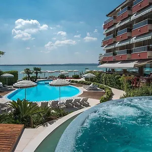 Отель Continental Wellness & ****